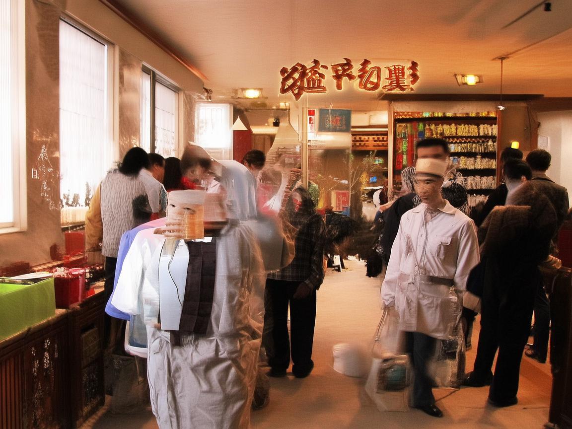 快艇舞动的旋律，如何在动态中捕捉速度与激情？